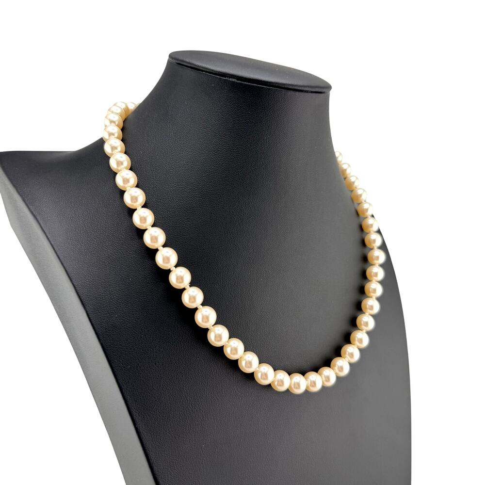 Vintage Timeless Elegant Cream Faux Pearls Hand Knotted Bead 19" Necklace